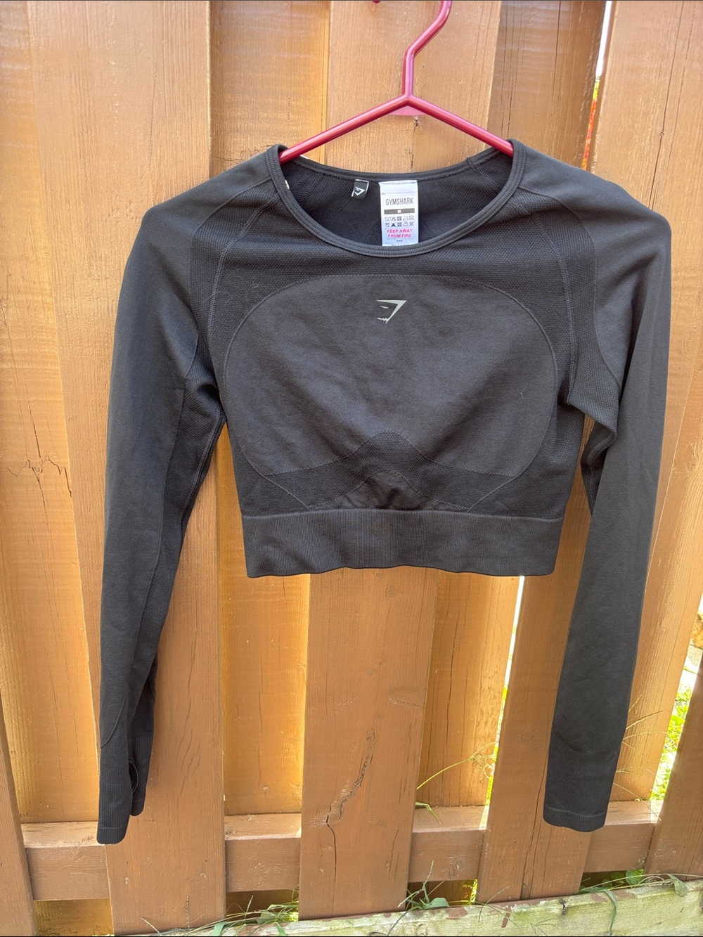 Gymshark Black Long-Sleeve Cropped Seamless Top - Logo Front